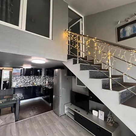 комфорт и стиль - с панорамой города Lejlighed
